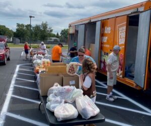 Mobile Food Pantry Northern Illinois Food Bank Braidwood The Village Christian Church