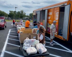 Mobile Food Pantry, Braidwood, Northern Illinois Food Bank, Hunger